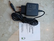 Ładowarka sieciowa TATFU – szybkie ładowanie QC 5V/9V/12V komplet z kablem