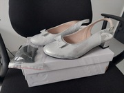 Skórzane sandałki SZERSZE srebro 42