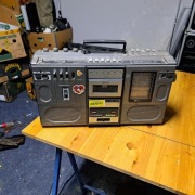 Radiomagnetofon STERN SKR 501