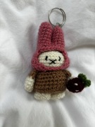 breloczek miffy z truskawką