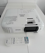 Projektor Epson EH-TW650 z ekranem elektrycznym
