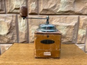 Stary Młynek Do Kawy Vintage Antyk Le Trèfle