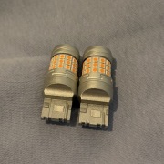 Żarówki LED WY21W / W21W pomarańczowe kierunkowskazy