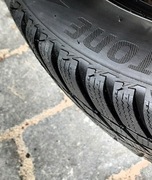 4 opony zimowe Bridgestone Blizzak LM001 215 50 r17