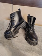 Trapery damskie w stylu Worker'ów.