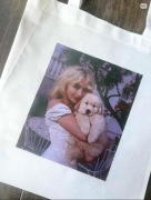 Torebka torba tote bag materiał non woven Sabrina carpenter