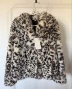 Krótki płaszcz ze sztucznego futerka Zara L