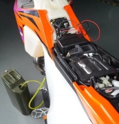 KTM EXC 250TPI 300TPI SXF EXC-F 250 350 450 500 przyrzad spuszczania paliwa