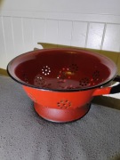 Durszlak sito retro czerwona emalia PRL 