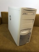 Komputer stacjonarny retro Pentium 4 3.0 GHz | idealny do SWAP / retro PC