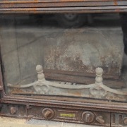 Kominek pokojowy stalowo żeliwny na drewno