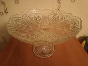 Kryształowa patera na nóżce