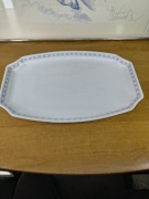 Porcelanowa taca F.K. Kaestner – elegancka, klasyczna porcelana