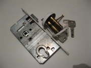 Zamek wpuszczany z wkładką Gerda trzy klucze. 