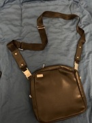 Skórzana torba na ramię Porsche Design P'2000 – Czarna Listonoszka