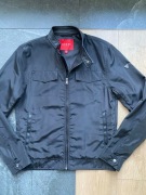 Guess - męska lekka kurtka w stylu Urban Chic