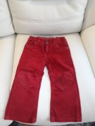 Czerwone spodnie sztruksowe z serduszkami r. 100
