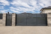 Brama | Nowoczesne ogrodzenia aluminiowe | Firma Wrona