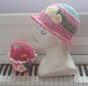 Szydelkowy komplet wielkanocny dla dziewczynki w wieku 4-7 lat 