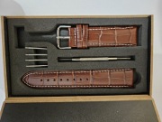 Nowy nieużywany skórzany brązowy pasek do zegarka 24mm zestaw do montażu