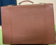 Sprzedam męską skórzaną aktówkę w dobrym stanie 