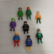 8 figurek Kinder Niespodzianka Jajko DC  Superbohaterowie Playmobil