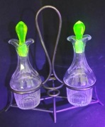 Szkło uranowe kabaret przypraw karafki oliwy octu Ercuis Saint Louis