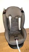 Fotelik Maxi Cosi Tobi mocowany na pasy