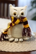 Sowa Harrego P z włuczki, ręcznie robiona na szydełku.