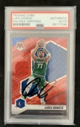 Luka Doncic karta kolekcjonerska Panini Mosaic z autografem