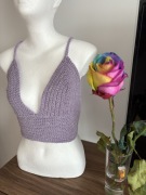 Modny crop top na szydełku crochet na lato plaźę wakacje wyjazd seksowny