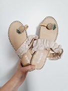 Nowe wygodne japonki płaskie buty na lato 39