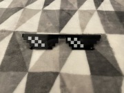 Okulary przeciwsłoneczne Pixel, Thug Life