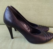 Szpilki czarne Wojas rozmiar 38 wys obcasa 9 cm