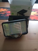 Lampa LED z czujnikiem ruchu 