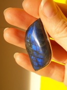 wisiorek ciemno niebieski labradoryt 55x22x10 mm