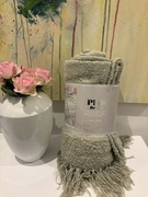 Koc narzuta na łóżko 130x70 cm zielona