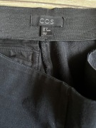 Czarne spodnie marki cos rozmiar S