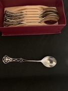 To jest srebrna łyżeczka do cukru HK8 HEFRA z linii Resovia