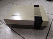 Nintendo NES bez zasilacza + 2 pady