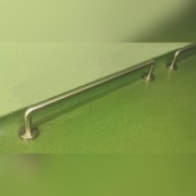 Odbojnica liniowa ze stali nierdzewnej dł. 740mm.