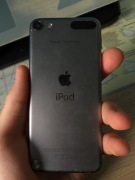 iPod touch 5G ramka + uszkodzona płyta na części. [czytaj opis]