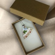 zawieszka/naszyjnik z porcelany - upcycling, rękodzieło, unikat na prezent