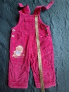 Spodnie ogrodniczki dla małej dziewczynki. 