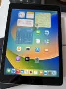iPad A1822 5. gen 32GB Wi-Fi stan IDEALNY