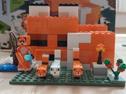 LEGO Minecraft 21178 Domek dla lisów