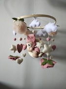 Karuzela do łóżeczka ze stelazem  i pozytywką na baterie.