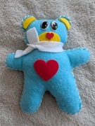 Niebieska filcowa maskotka miś serce na walentynki jak nowa