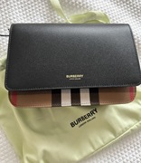 Klasyczna listonoszka Burberry czarna w kratę medium NOWA