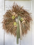 Wianek wieniec boho 65 cm z suszonych traw i dmuszka, jesień dynie jesienny